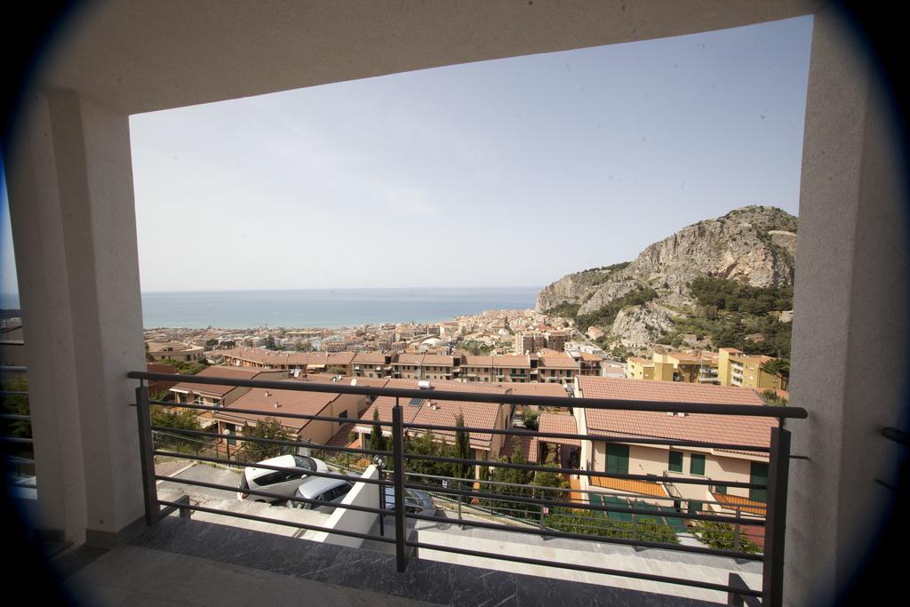 Case Vacanze Adelaide تْشيفالو الغرفة الصورة